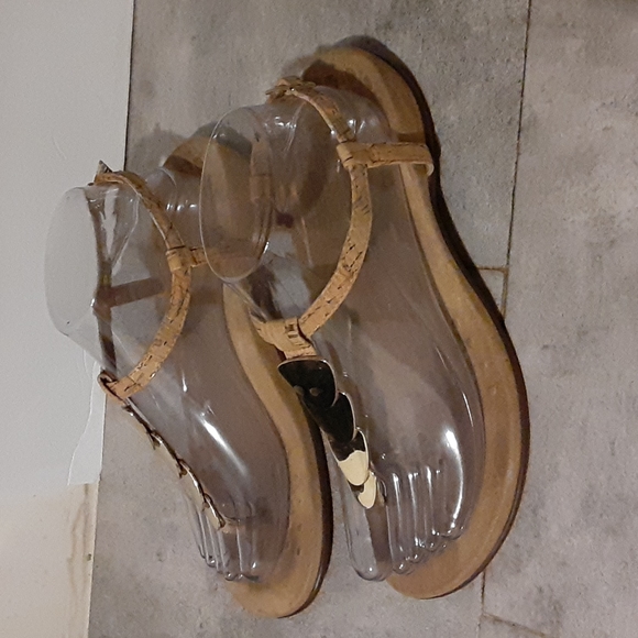 BIONIC  size  7 - Picture 2 of 5